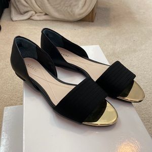 NIB Alfani Isszee Open-Toe D'Orsay Black Gold Peep toe Flats Sandals 7